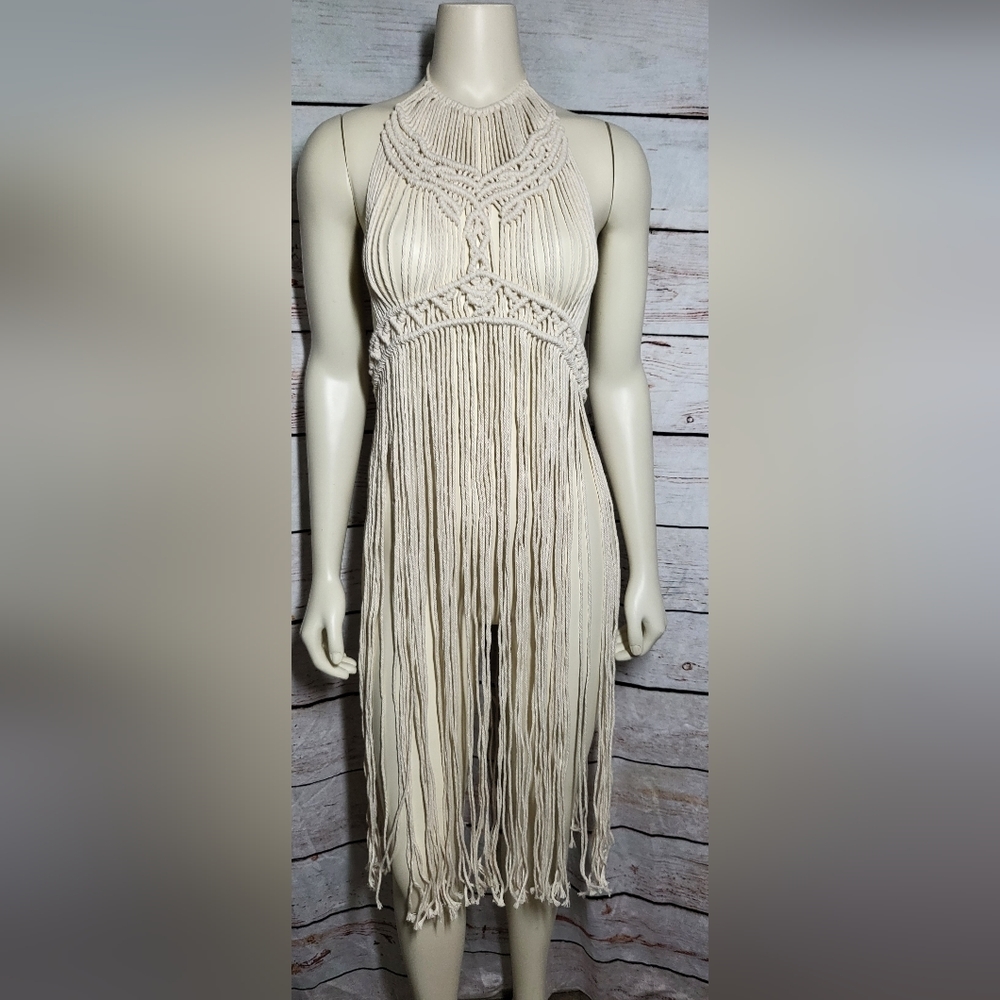 Gorgeous macreme lace dress coverup